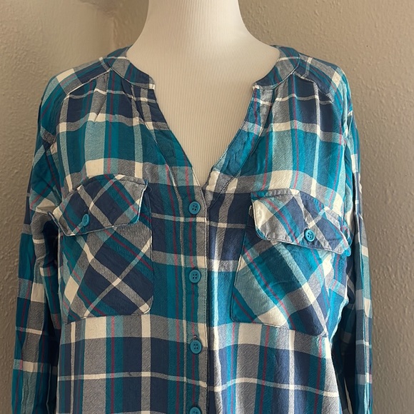 Saks Fifth Avenue Blue Plaid Button Down Shirt - Picture 4 of 5